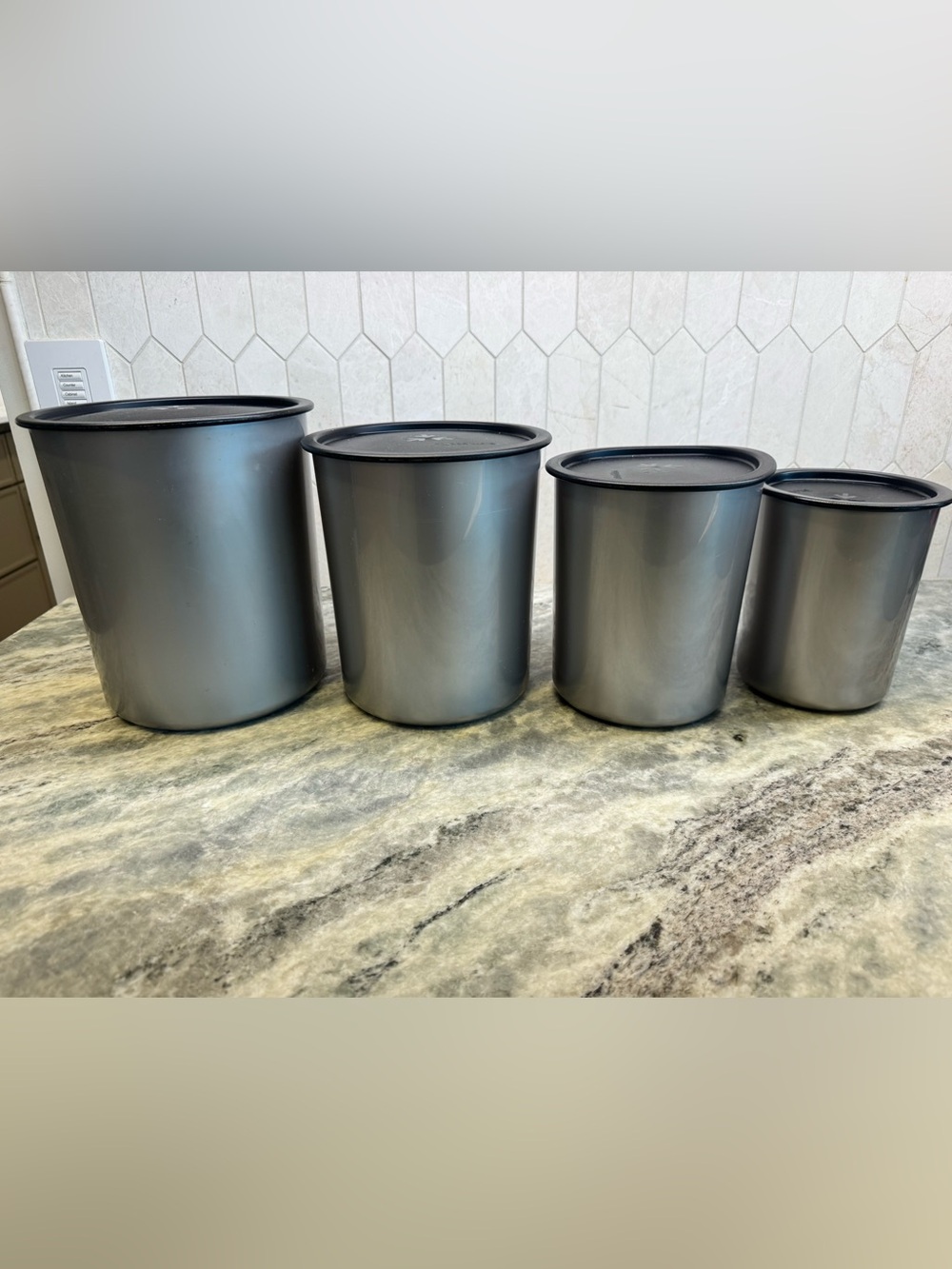 Tupperware Vintage 1980’s 16 Piece Gray Food Storage Canister Set with Lids - Picture 4 of 12